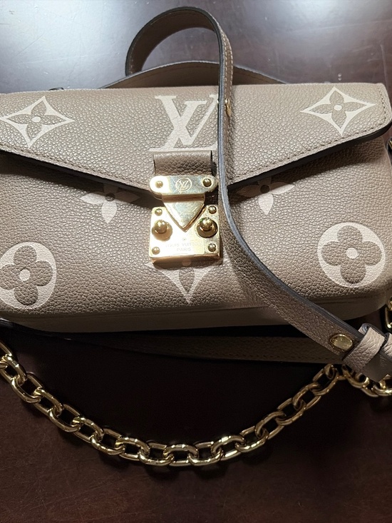 Handbags - Pochette Métis East West